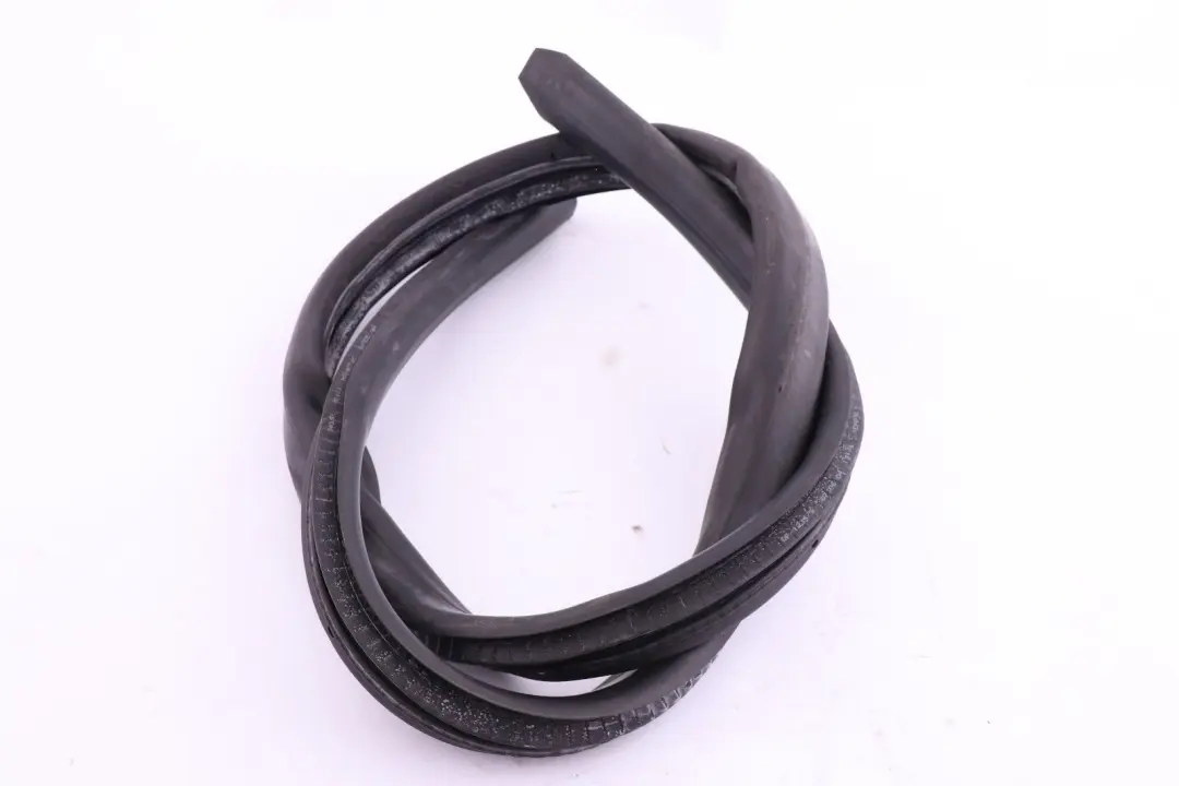 Guarnizione Chiusura Ermetica Porta Dx O/S per Mini Cooper R52 Cabrio con numero di parte 7130008 Mini Cooper R52 Cabrio Guarnizione Chiusura Ermetica Porta Dx O/S - SKU 7130008 - Numero di parte 7130008