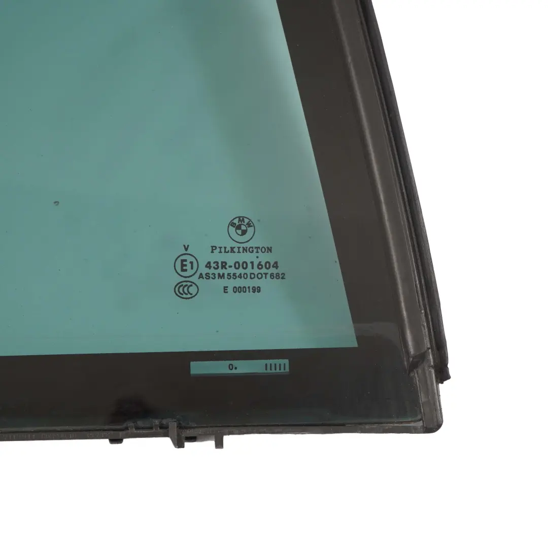 Puerta Ventana Cristal Fijo Oscuro Trasera Derecha AS3 para BMW E91 LCI con número de pieza 7130364 BMW E91 LCI Puerta Ventana Cristal Fijo Oscuro Trasera Derecha AS3 - SKU 7130364-1 - Número de pieza 7130364