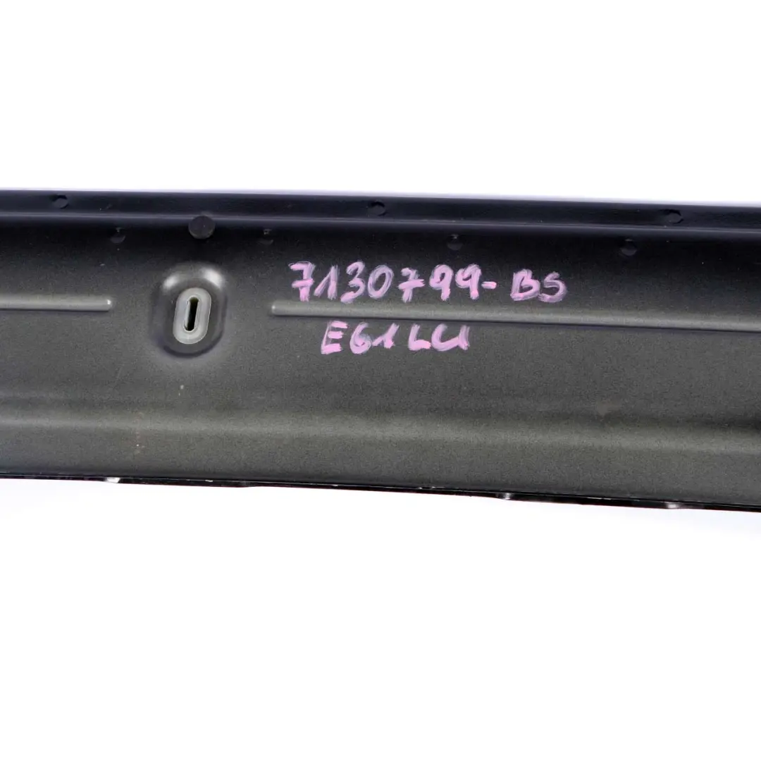 Boot Trunk Lid Black Sapphire Metallic - 475 to BMW E61 Touring Tailgate with Part number 7130799 BMW E61 Touring Tailgate Boot Trunk Lid Black Sapphire Metallic - 475 - SKU 7130799-BS - Part number 7130799