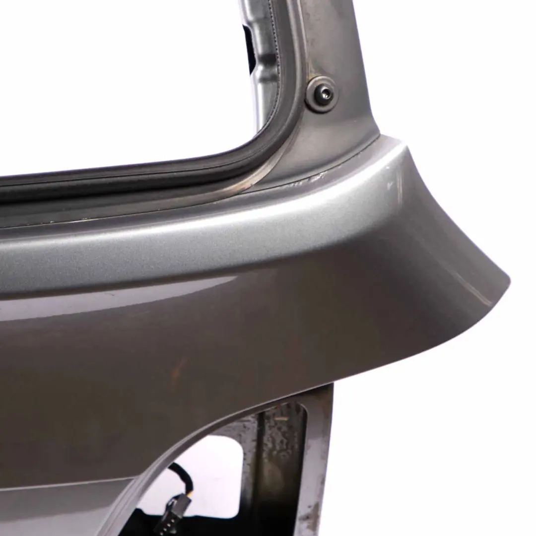 Trunk Boot Lid Spacegrau Space Grey Metallic - A52 to BMW E61 Touring Tailgate with Part number 7130799 BMW E61 Touring Tailgate Trunk Boot Lid Spacegrau Space Grey Metallic - A52 - SKU 7130799-SCG1 - Part number 7130799