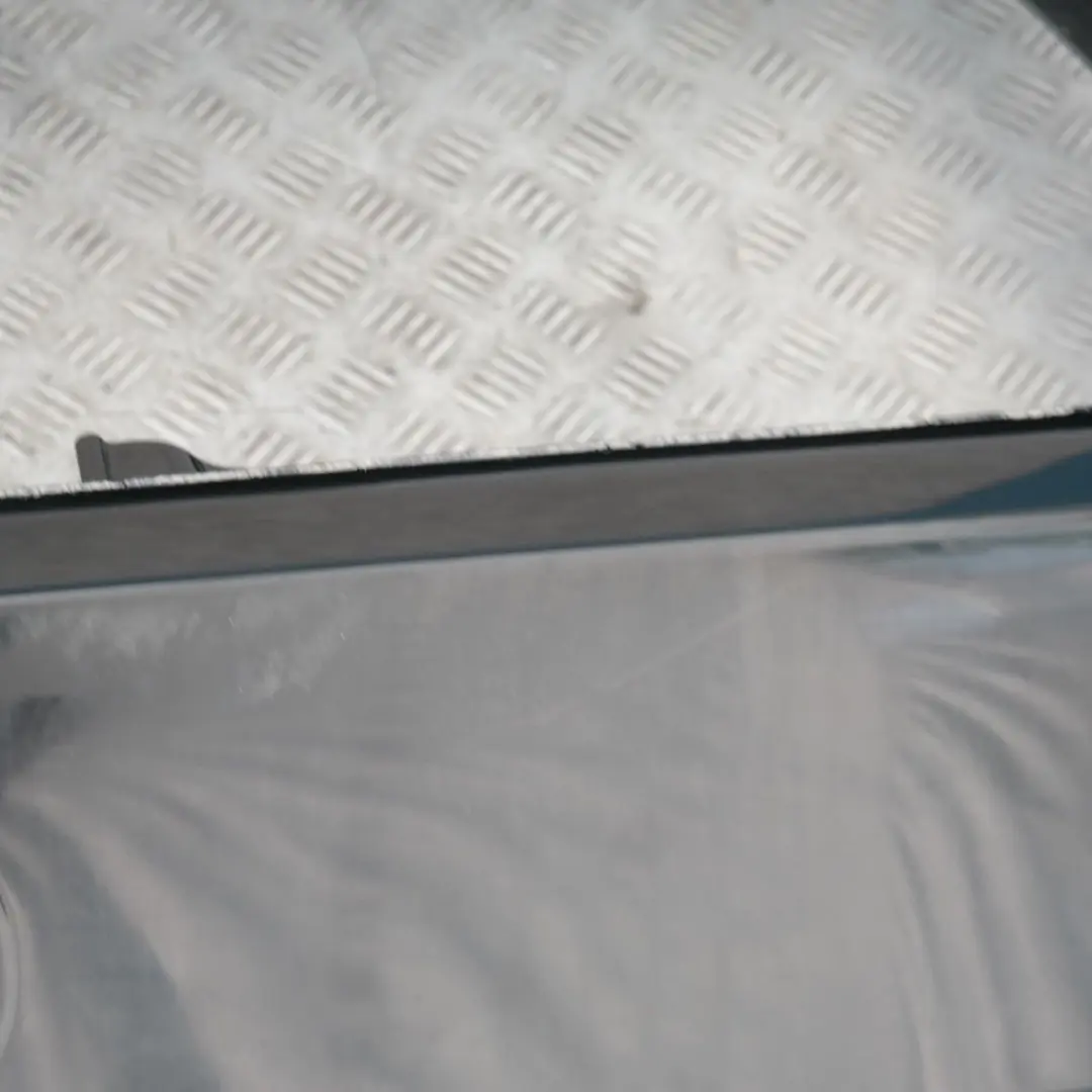 Klapa tylna tył bagażnika schwarz II do BMW E61 E61N o numerze 7130799 BMW E61 E61N Klapa tylna tył bagażnika schwarz II - SKU 7130799-SCH - Numer Części 7130799