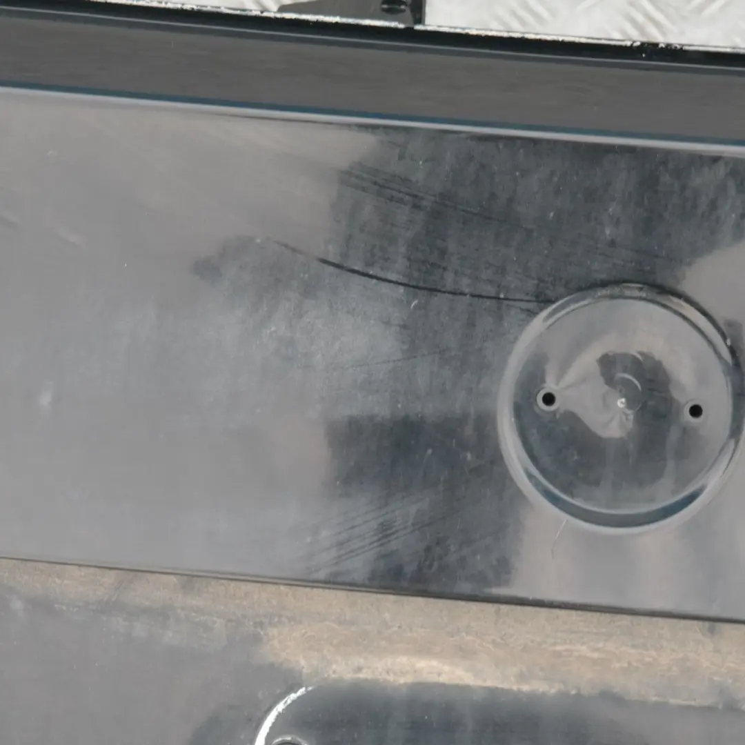 Genuine BMW 5 SERIES E61 E61N Tailgate Trunk Boot Lid Schwarz 2 Jet Black - 668 to with Part number 7130799 Genuine BMW 5 SERIES E61 E61N Tailgate Trunk Boot Lid Schwarz 2 Jet Black - 668 - SKU 7130799-SCH - Part number 7130799