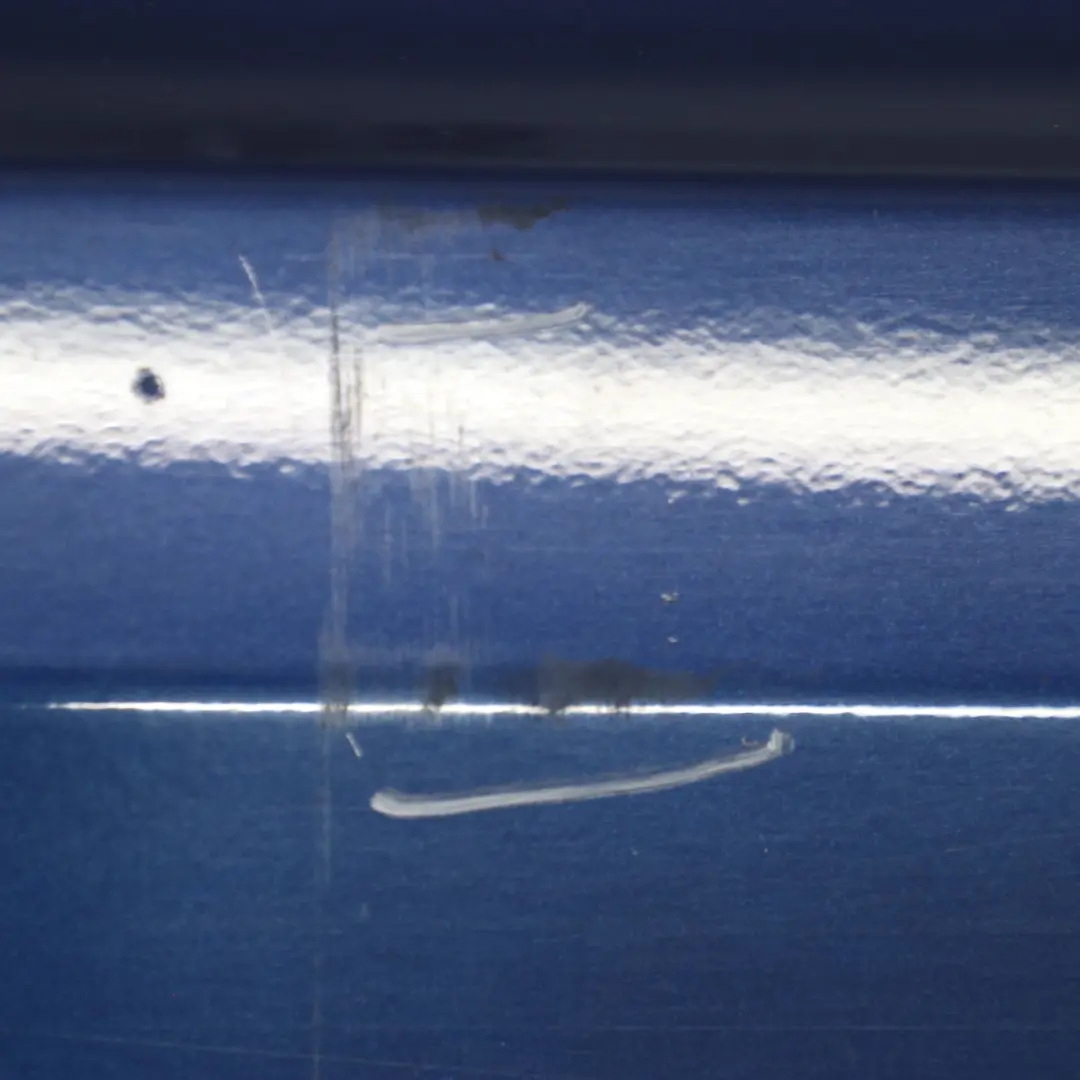 Maletero Tapa Inferior Portón Trasero Azul Le Mans Metalizado - 381 para BMW X5 E53 con número de pieza 7130827 BMW X5 E53 Maletero Tapa Inferior Portón Trasero Azul Le Mans Metalizado - 381 - SKU 7130827-LMB - Número de pieza 7130827