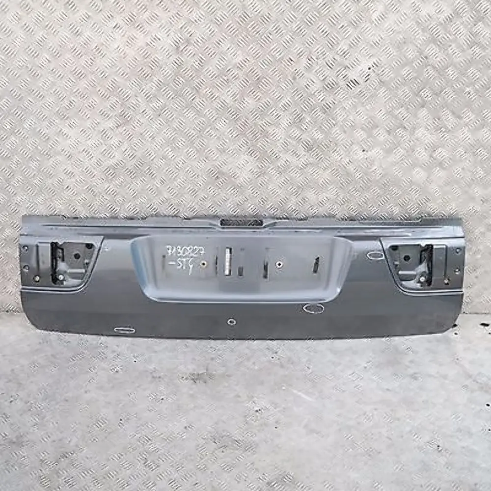 Klapa Bagażnika Dolna Czarny Szafir Metalik do BMW X5 E53 o numerze 7130827 BMW X5 E53 Klapa Bagażnika Dolna Czarny Szafir Metalik - SKU 7130827-STG - Numer Części 7130827