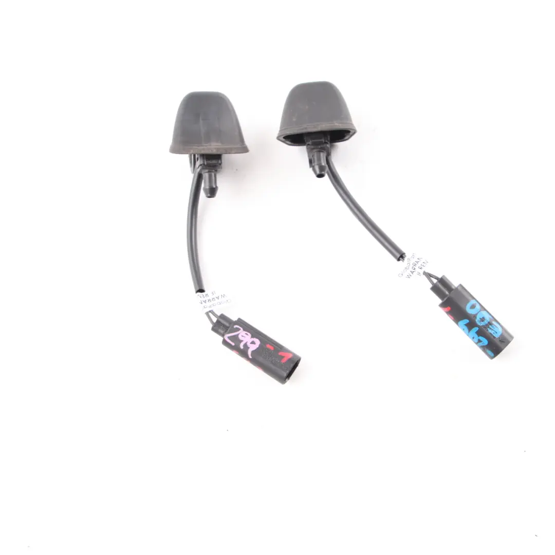 Limpiaparabrisas Spray Boquilla Set Calentado para BMW E90 E91 E92 con número de pieza 7131299 BMW E90 E91 E92 Limpiaparabrisas Spray Boquilla Set Calentado - SKU 7131299-1 - Número de pieza 7131299