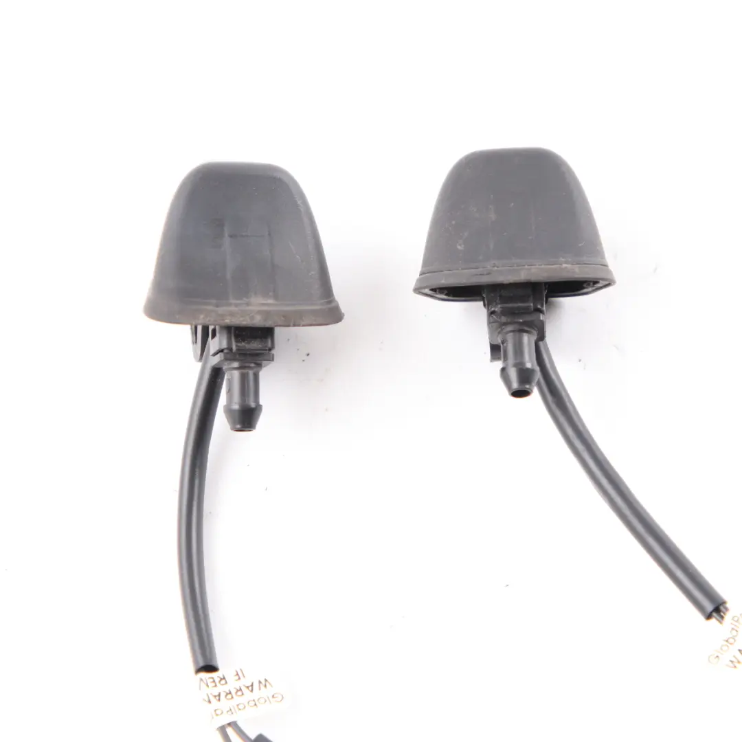 Limpiaparabrisas Spray Boquilla Set Calentado para BMW E90 E91 E92 con número de pieza 7131299 BMW E90 E91 E92 Limpiaparabrisas Spray Boquilla Set Calentado - SKU 7131299-1 - Número de pieza 7131299