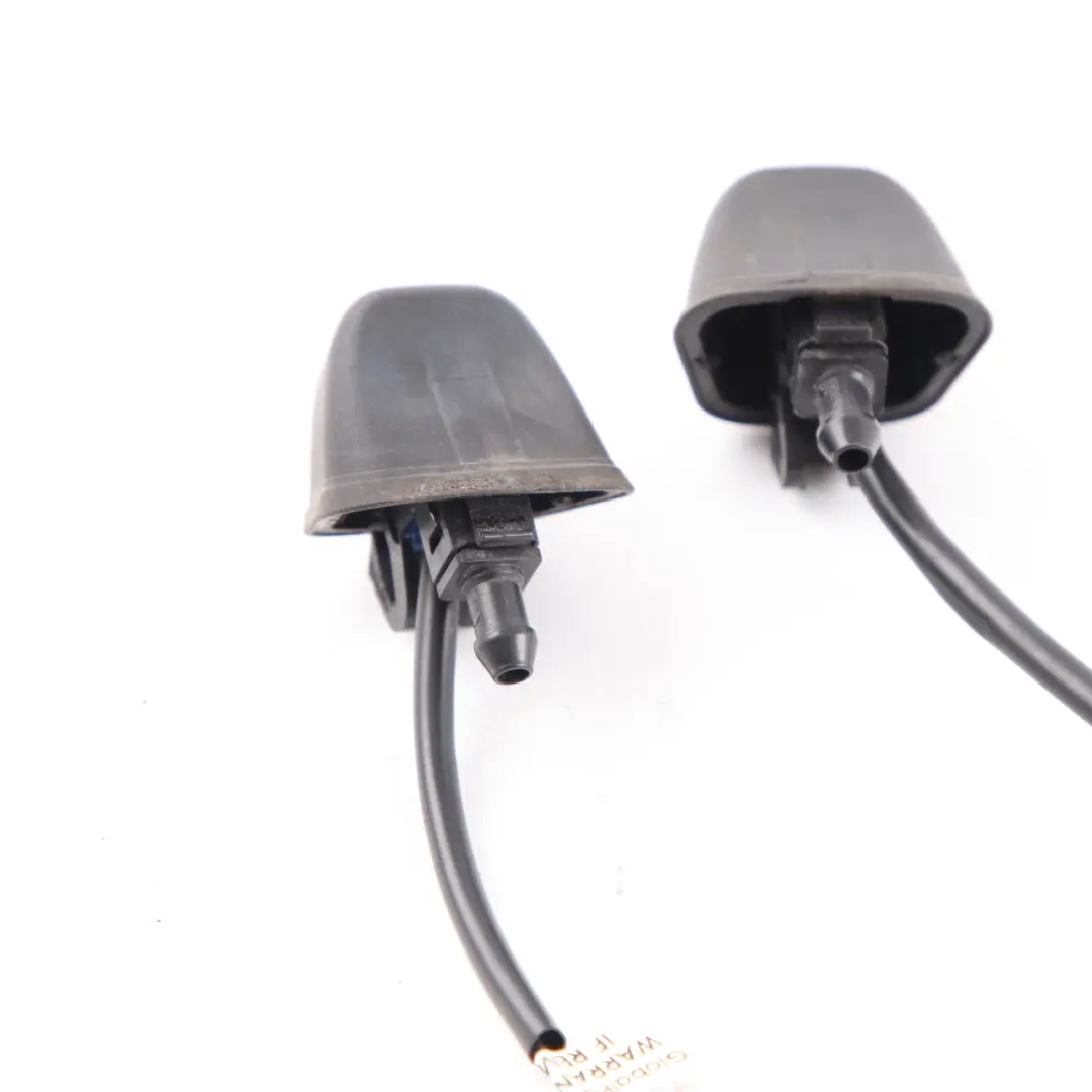 Kit de buses de lavage de pare-brise chauffées pour BMW E90 E91 E92 à propos du numéro de pièce 7131299 BMW E90 E91 E92 Kit de buses de lavage de pare-brise chauffées - SKU 7131299-1 - Numéro de pièce 7131299