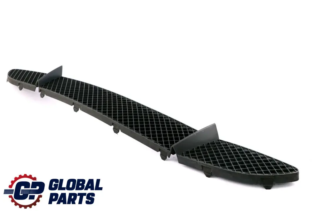 Grill Kratka Atrapa Panel Zderzaka do BMW E87 o numerze 7131690 BMW E87 Grill Kratka Atrapa Panel Zderzaka - SKU 7131690 - Numer Części 7131690