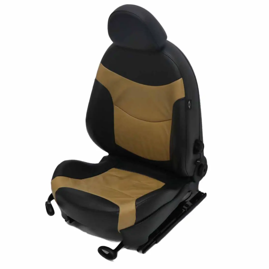 Fotel Sport Prawy Przód Beige Grzany do Mini R52 o numerze 7132008 Mini R52 Fotel Sport Prawy Przód Beige Grzany - SKU 7132008-1 - Numer Części 7132008