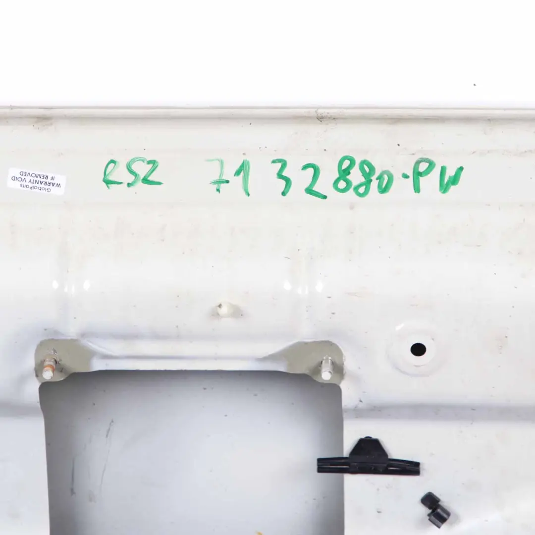 Trunk Lid Tailgate Boot Lid Pepper White 850 to Mini Cooper R52 Cabrio Convertible with Part number 7132880 Mini Cooper R52 Cabrio Convertible Trunk Lid Tailgate Boot Lid Pepper White 850 - SKU 7132880-PW - Part number 7132880