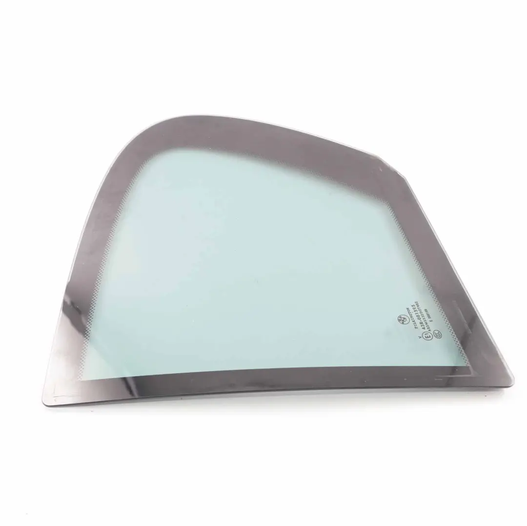 Puerta Fija Ventana Cristal Oscuro Trasera Izquierda SSG AS3 para BMW E87 con número de pieza 7132961 BMW E87 Puerta Fija Ventana Cristal Oscuro Trasera Izquierda SSG AS3 - SKU 7132961-1 - Número de pieza 7132961