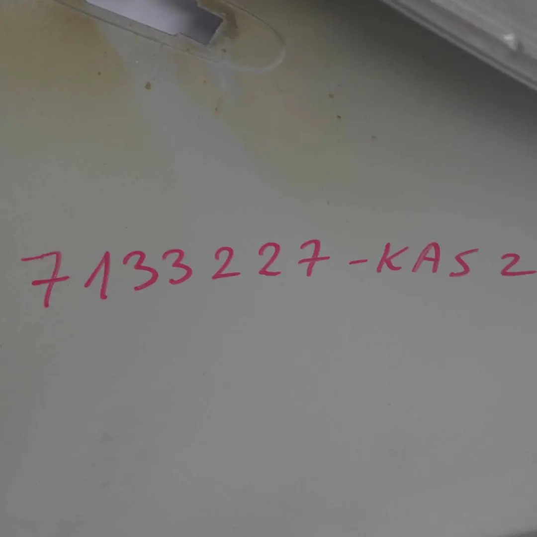 Błotnik Lewy Przód Kaschmirsilber A72 do BMW E81 E87 o numerze 7133227 BMW E81 E87 Błotnik Lewy Przód Kaschmirsilber A72 - SKU 7133227-KAS2 - Numer Części 7133227