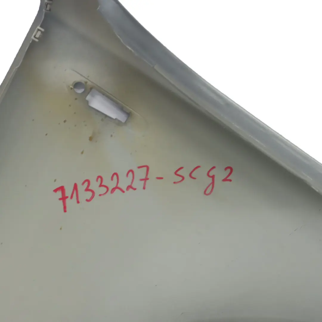 Panel Lateral Guardabarros Delantero Izquierdo Spacegrau - A52 para BMW E81 E87 con número de pieza 7133227 BMW E81 E87 Panel Lateral Guardabarros Delantero Izquierdo Spacegrau - A52 - SKU 7133227-SCG2 - Número de pieza 7133227