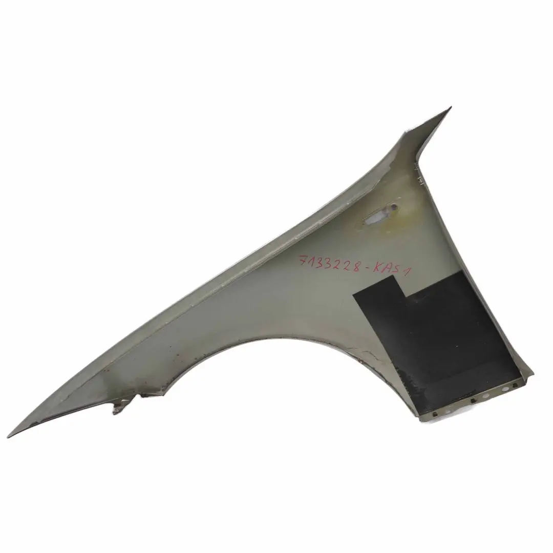 Aile Latérale Avant Droite Cachemire Argent - A72 pour BMW E81 E87 à propos du numéro de pièce 7133228 BMW E81 E87 Aile Latérale Avant Droite Cachemire Argent - A72 - SKU 7133228-KAS1 - Numéro de pièce 7133228