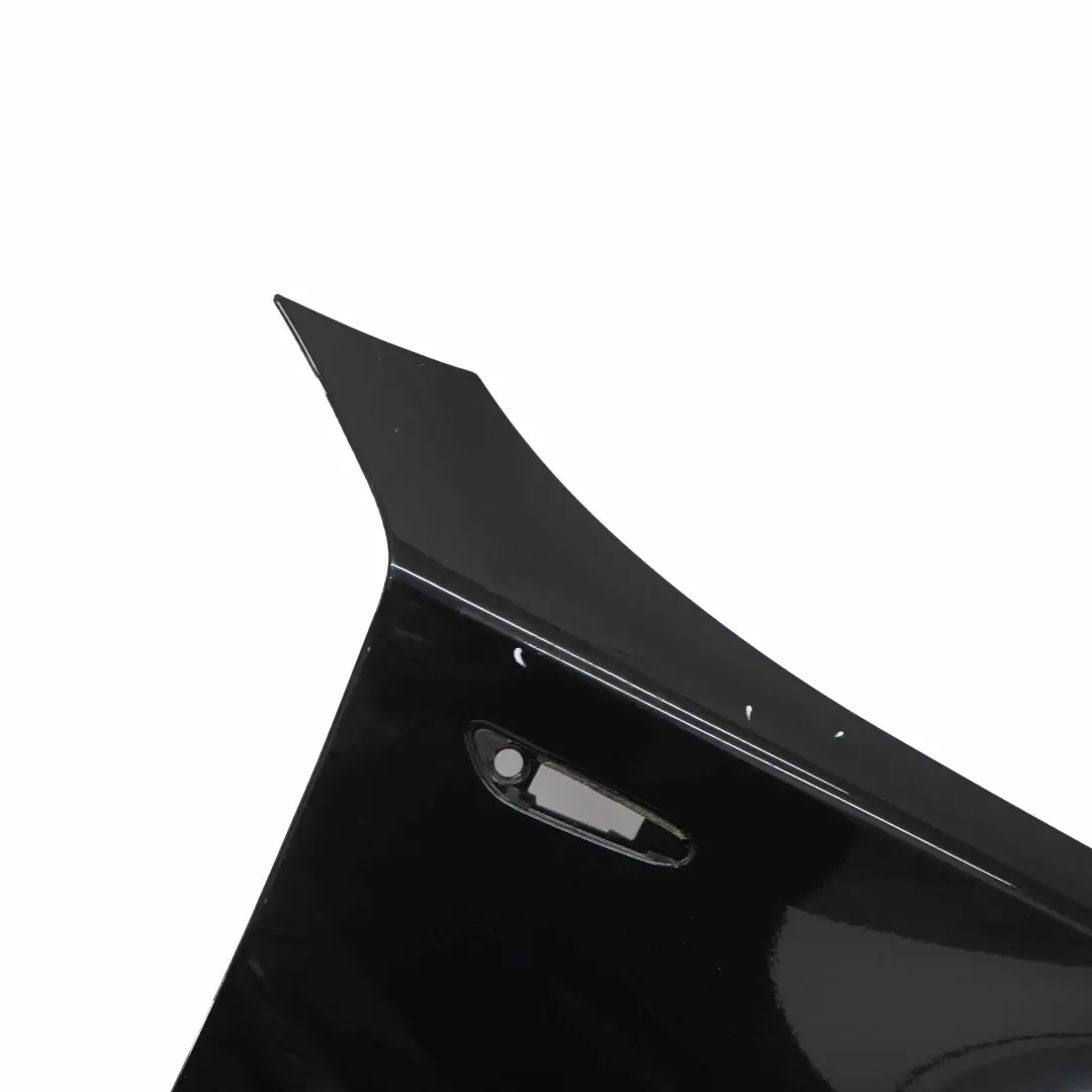 BMW E81 E87 Panel lateral guardabarros delantero derecho Schwarz 2 Negro - 668 - SKU 7133228-SCH2 - Número de pieza 7133228