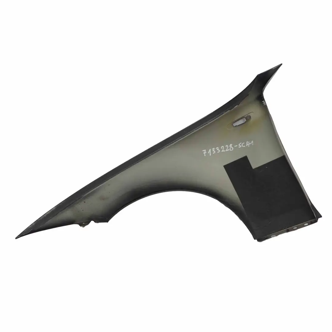 BMW E81 E87 Panel lateral guardabarros delantero derecho Schwarz 2 Negro - 668 - SKU 7133228-SCH2 - Número de pieza 7133228