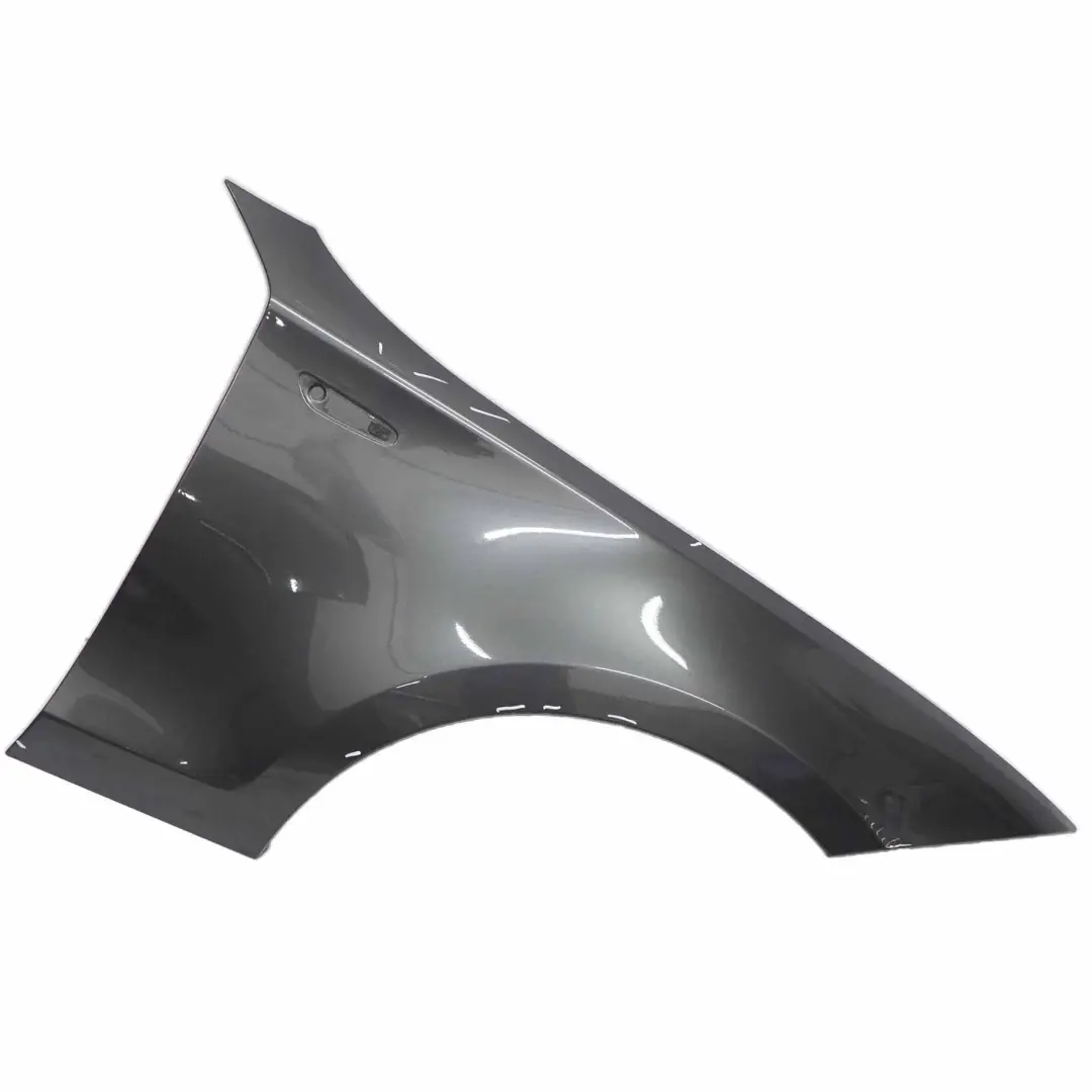 BMW E81 E87 Panneau latéral Aile avant droite Sparkling Graphite - A22 - SKU 7133228-SG2 - Numéro de pièce 7133228