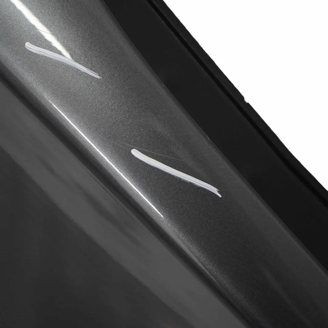 Panel Lateral Guardabarros Delantero Derecho Sparkling Graphite A22 para BMW E81 E87 con número de pieza 7133228 BMW E81 E87 Panel Lateral Guardabarros Delantero Derecho Sparkling Graphite A22 - SKU 7133228-SG2 - Número de pieza 7133228