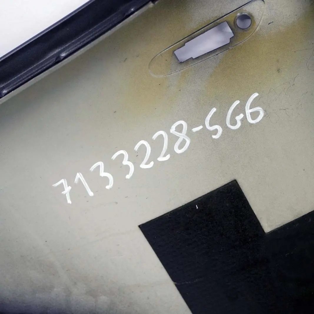 Seitenwand Vorne Rechts Kotflügel Sparkling Graphit A22 für BMW 1 E81 E82 E87 E88 mit Teilenummer 7133228 BMW 1 E81 E82 E87 E88 Seitenwand Vorne Rechts Kotflügel Sparkling Graphit A22 - SKU 7133228-SG6 - Teilenummer 7133228