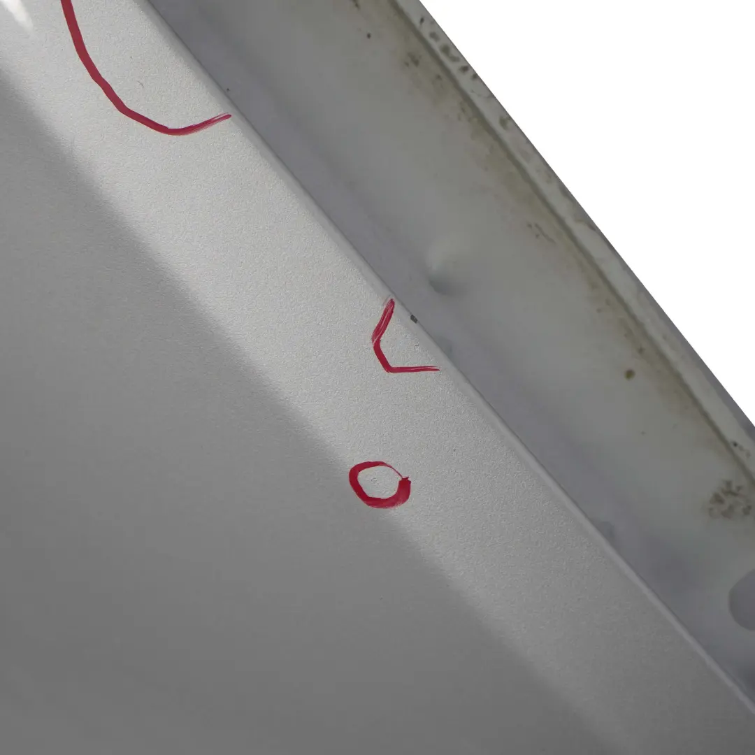 Pannello Laterale Ant. Dx Argento-Titanio Argento Metallo per BMW E81 E82 E87 E88 con numero di parte 7133228 BMW E81 E82 E87 E88 Pannello Laterale Ant. Dx Argento-Titanio Argento Metallo - SKU 7133228-TS5 - Numero di parte 7133228