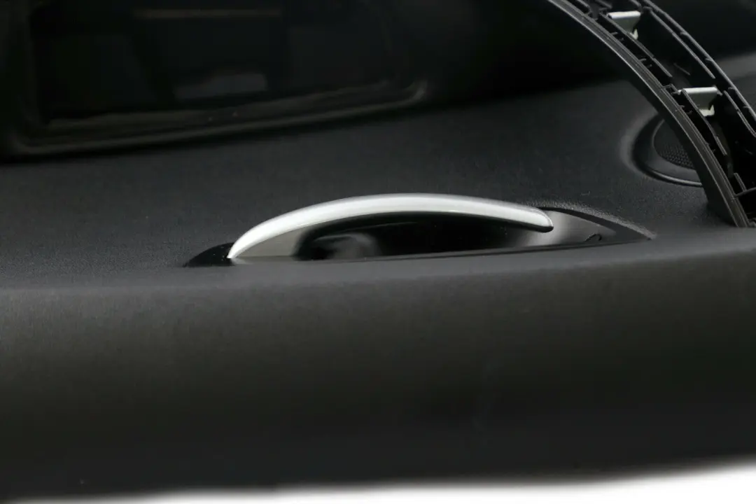 BMW 1 Series E87 4 Front Right O/S Door Card Panel Black Folienteil Leather - SKU 7133300-4 - Part number 7133300