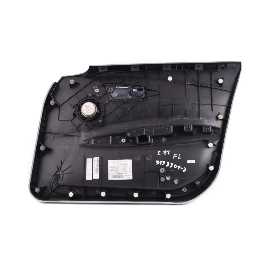 Frente Izquierda Tarjeta puerta panel ajuste Alaskagrau Alaska Red Gris para BMW E87 con número de pieza 7133301 BMW E87 Frente Izquierda Tarjeta puerta panel ajuste Alaskagrau Alaska Red Gris - SKU 7133301-3 - Número de pieza 7133301