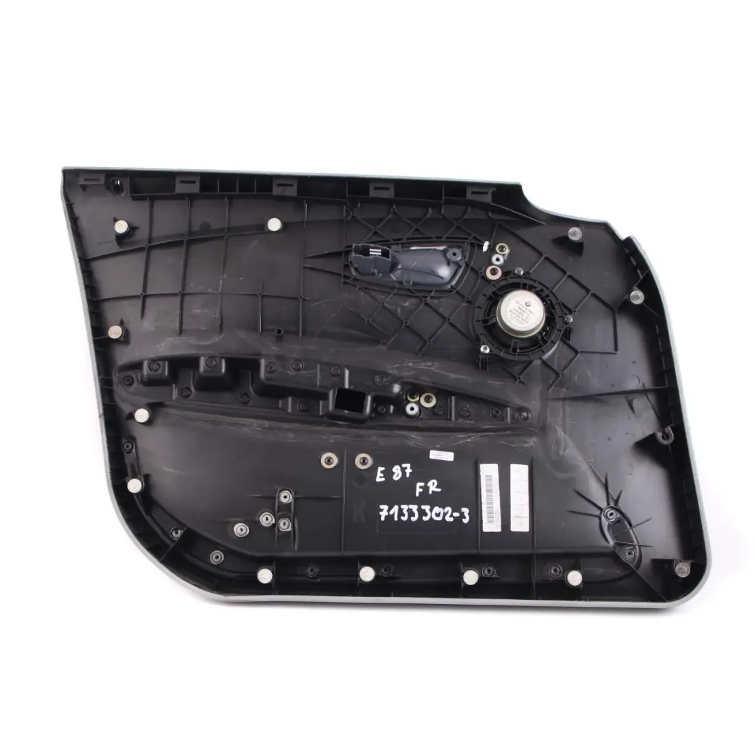BMW E87 Pannello rivestimento scheda porta anteriore destro Alaskagrau Grigio - SKU 7133302-3 - Numero di parte 7133302