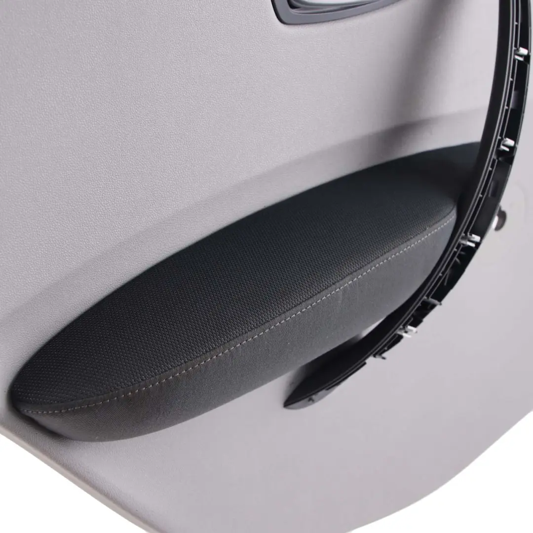 Trasera Izquierda Tarjeta puerta panel ajuste cuero Red Gris Alaskagrau para BMW E87 con número de pieza 7133353 BMW E87 Trasera Izquierda Tarjeta puerta panel ajuste cuero Red Gris Alaskagrau - SKU 7133353-3 - Número de pieza 7133353