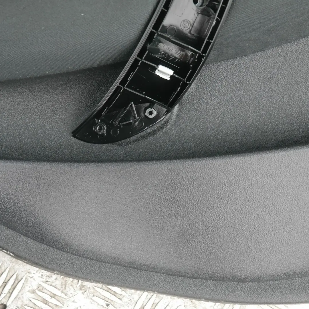 Left N/S Door Card Trim Panel Folienteil Schwarz Black to BMW 1 Series E87 Rear with Part number 7133359 BMW 1 Series E87 Rear Left N/S Door Card Trim Panel Folienteil Schwarz Black - SKU 7133359 - Part number 7133359
