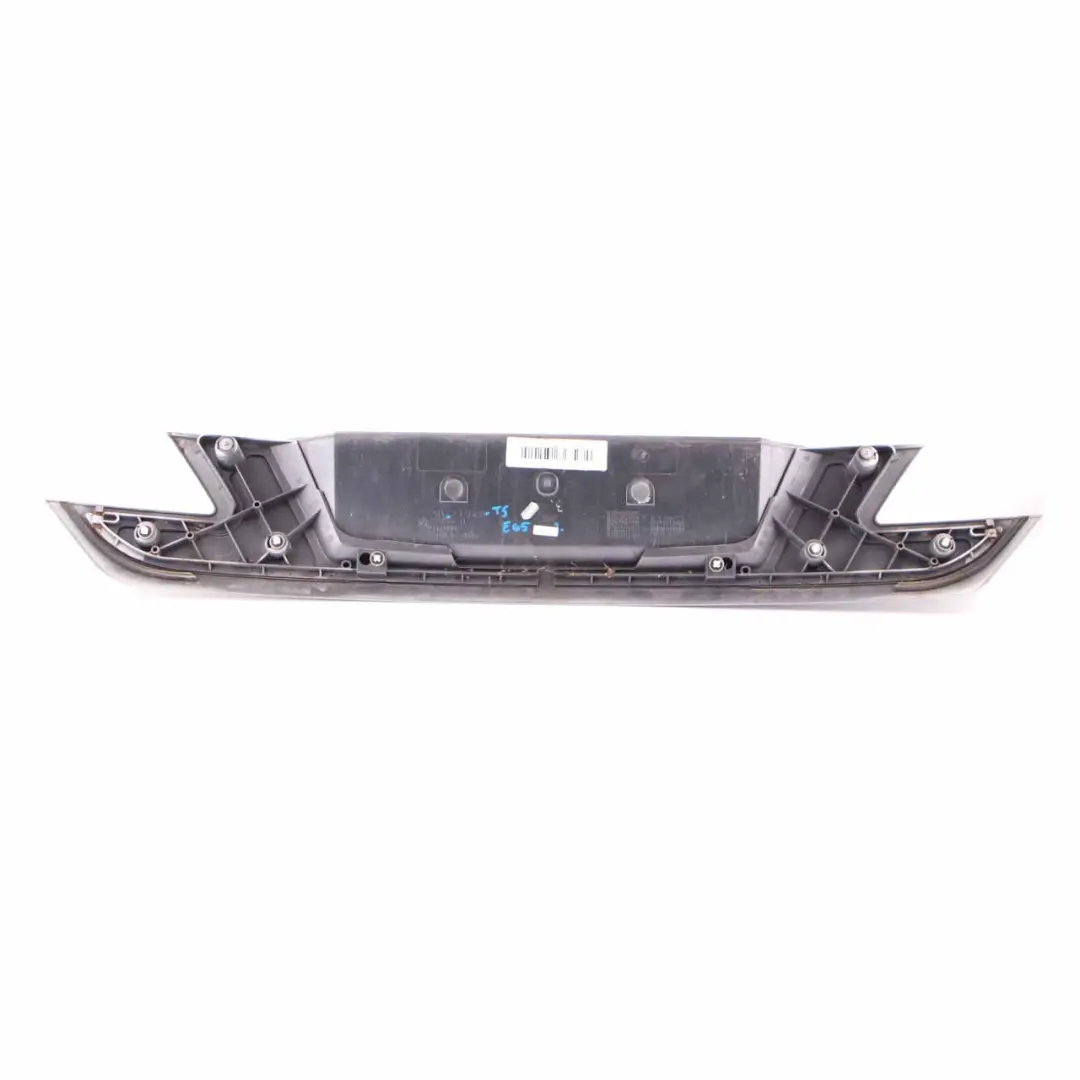 Blende Heckklappe Barberarot Metallic A39 für BMW 7 er E65 E66 E67 mit Teilenummer 7133637 BMW 7 er E65 E66 E67 Blende Heckklappe Barberarot Metallic A39 - SKU 7133637-TS - Teilenummer 7133637