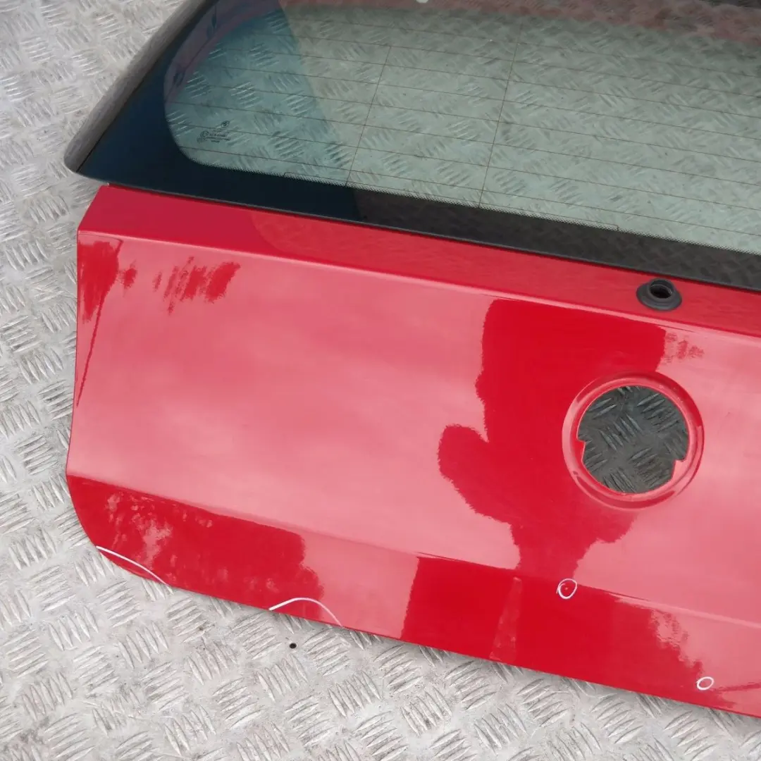 BMW E81 E87 Klapa tylna tył goła Karmesinrot A61 - SKU 7133898-KAR - Numer Części 7133898-KAR