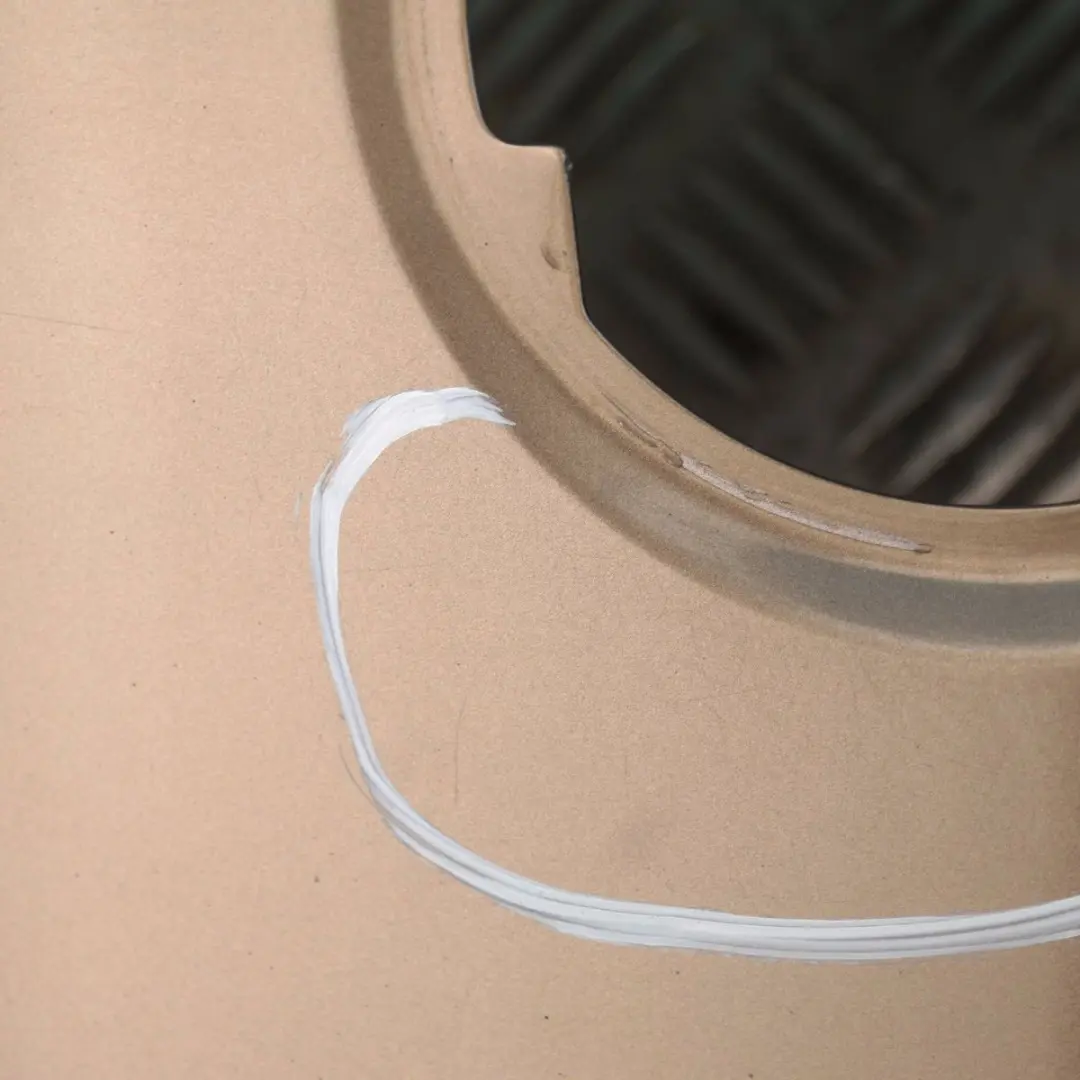 Klapa tylna tył Sonora A23 do BMW E81 E87 o numerze 41627133898 BMW E81 E87 Klapa tylna tył Sonora A23 - SKU 7133898-SON2 - Numer Części 41627133898