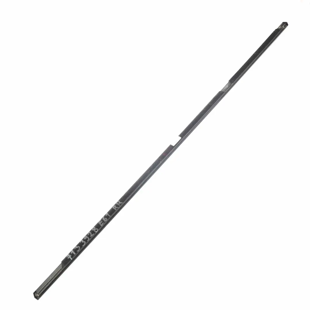 BMW E60 E61 Schachtabdeckung Aussen Tür Hinten Rechts Schwarz - SKU 7133928 - Teilenummer 7133928
