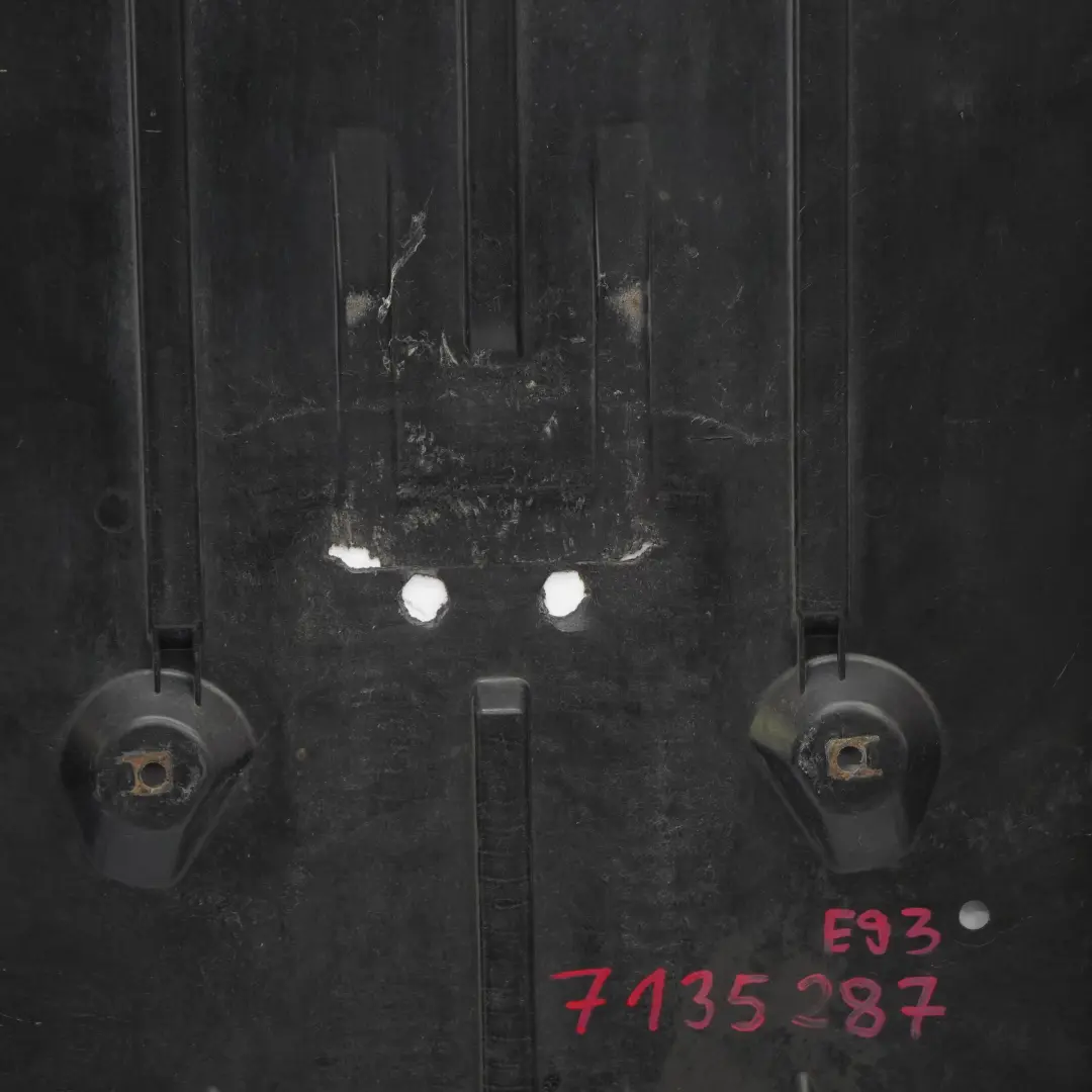 Osłona Pod Silnik Benzyna do BMW E93 o numerze 7135287 BMW E93 Osłona Pod Silnik Benzyna - SKU 7135287-1 - Numer Części 7135287