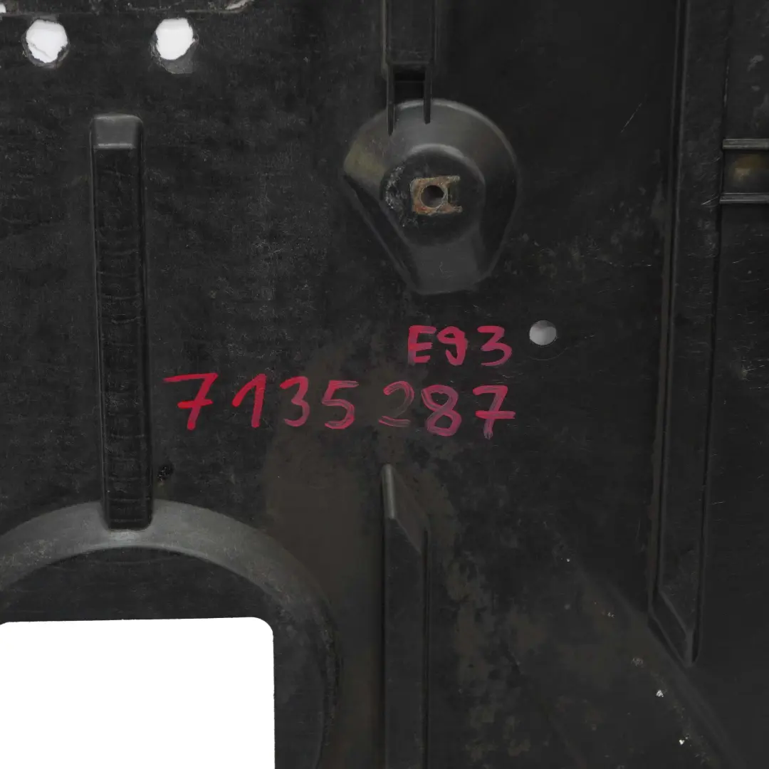 Osłona Pod Silnik Benzyna do BMW E93 o numerze 7135287 BMW E93 Osłona Pod Silnik Benzyna - SKU 7135287-1 - Numer Części 7135287