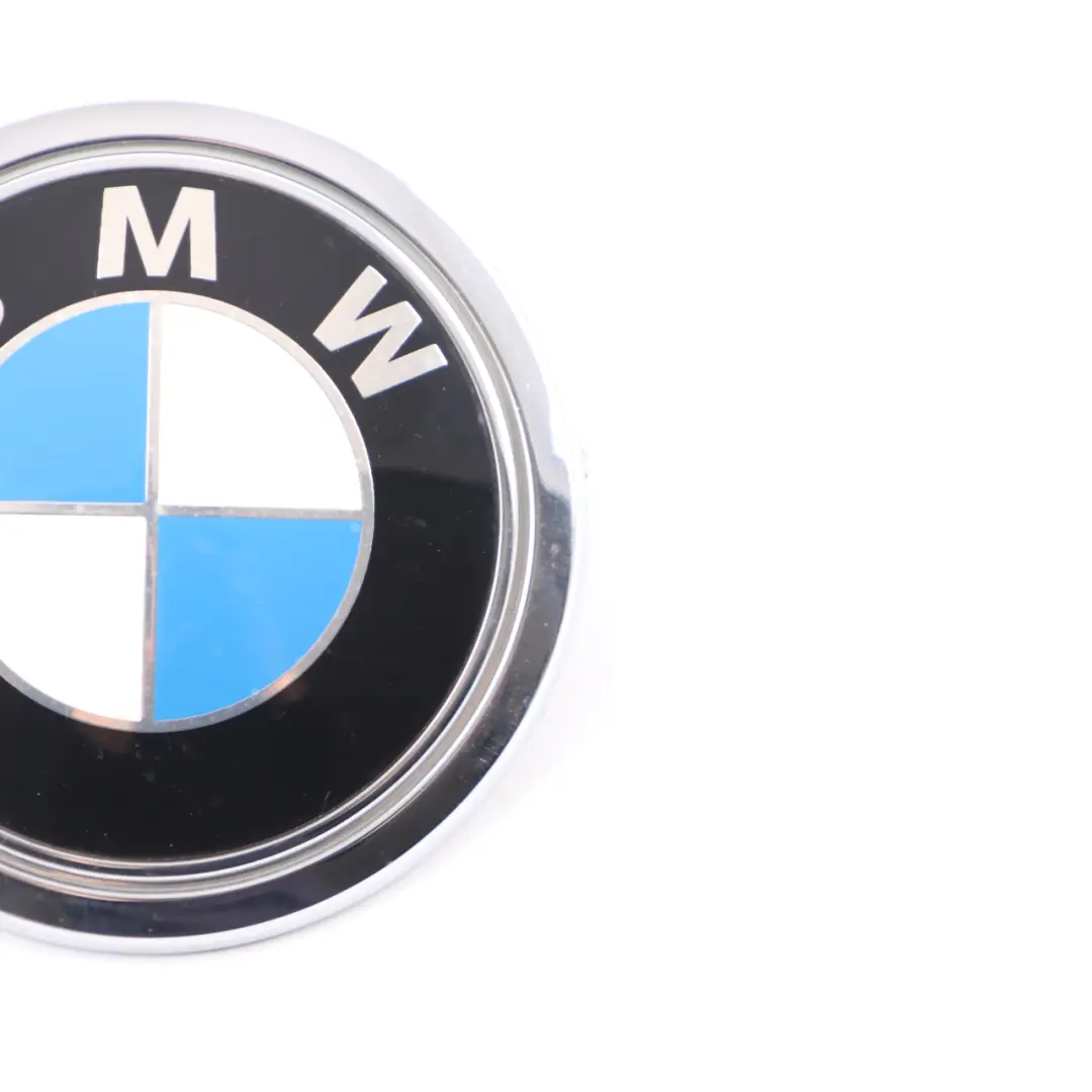 Emblème coffre BMW E65 E66 Plaque arrière du logo l'écusson pour à propos du numéro de pièce 7135356 Emblème coffre BMW E65 E66 Plaque arrière du logo l'écusson - SKU 7135356 - Numéro de pièce 7135356
