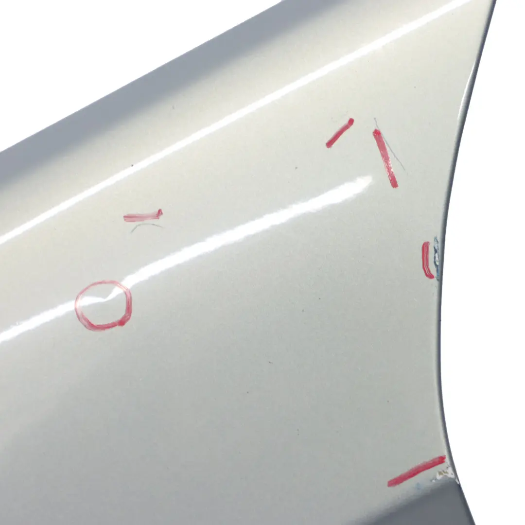 BMW E90 E91 Seitenverkleidung Kotflügel vorne links Arktis Arctic Metallic - A34 - SKU 7135679-AM2 - Teilenummer 7135679