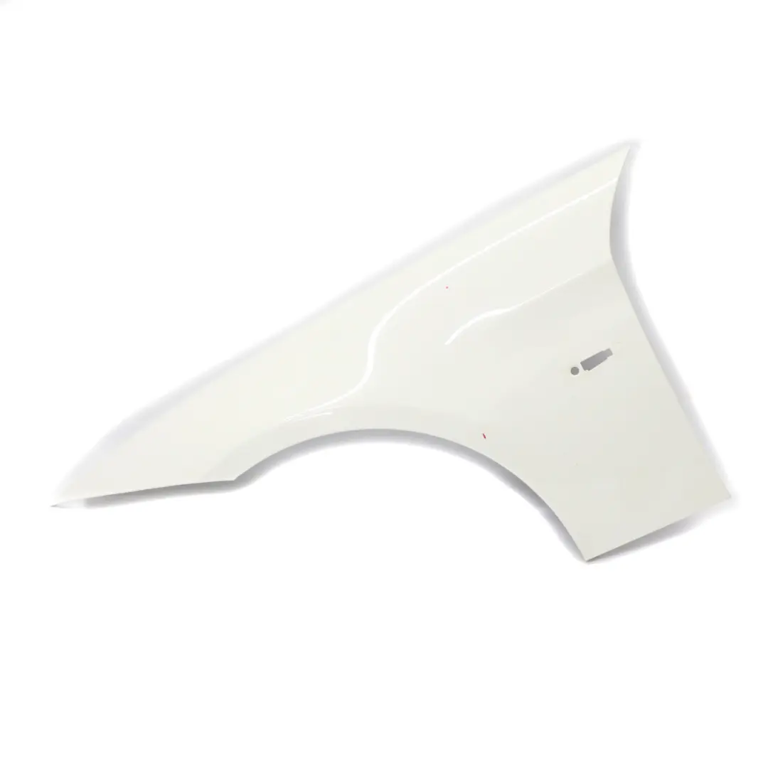 BMW E90 E91 Panel lateral Fender Wing Delantero Izquierdo Alpinweiss Blanco 300 - SKU 7135679-AW2 - Número de pieza 7135679