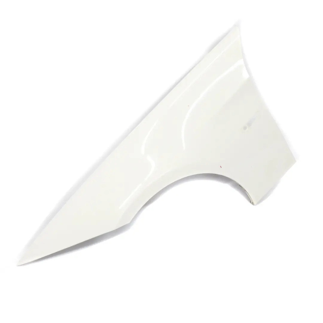 BMW E90 E91 Panel lateral Fender Wing Delantero Izquierdo Alpinweiss Blanco 300 - SKU 7135679-AW2 - Número de pieza 7135679