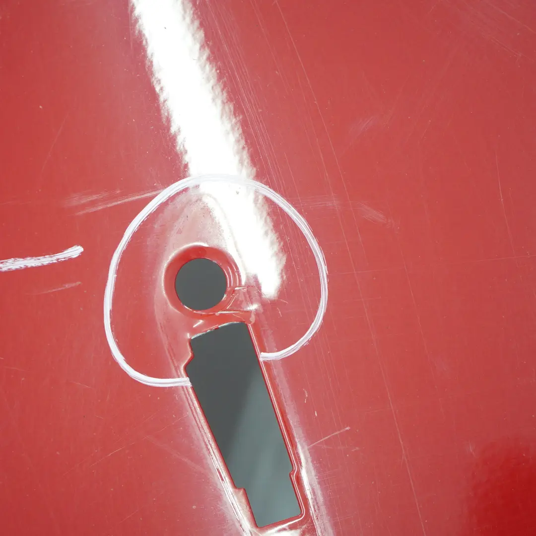 Pannello laterale parafango anteriore sinistro Karmesinrot - A61 per BMW E90 E91 con numero di parte 7135679 BMW E90 E91 Pannello laterale parafango anteriore sinistro Karmesinrot - A61 - SKU 7135679-KAR1 - Numero di parte 7135679