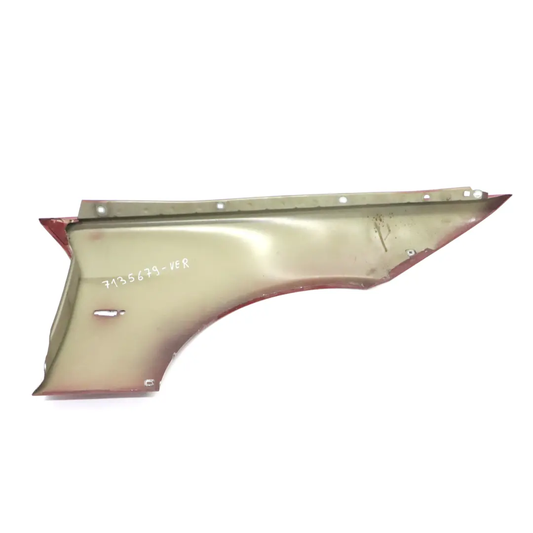 Panel lateral Guardabarros Delantero Izquierdo Vermilion Red - A82 para BMW 3 E90 E91 con número de pieza 7135679 BMW 3 E90 E91 Panel lateral Guardabarros Delantero Izquierdo Vermilion Red - A82 - SKU 7135679-VER - Número de pieza 7135679