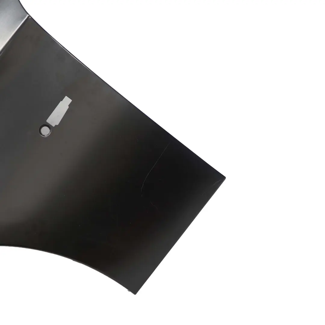 Błotnik Lewy Przód Gruntowany do BMW E90 E91 o numerze 7135679 BMW E90 E91 Błotnik Lewy Przód Gruntowany - SKU 7135679 - Numer Części 7135679