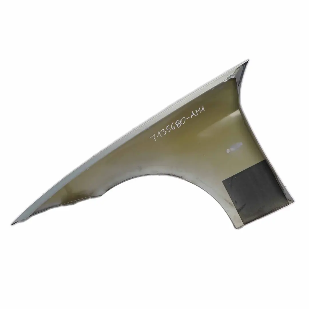Pannello laterale anteriore destro Parafango Ala Arktis Metallic A34 per BMW E90 E91 con numero di parte 7135680 BMW E90 E91 Pannello laterale anteriore destro Parafango Ala Arktis Metallic A34 - SKU 7135680-AM1 - Numero di parte 7135680