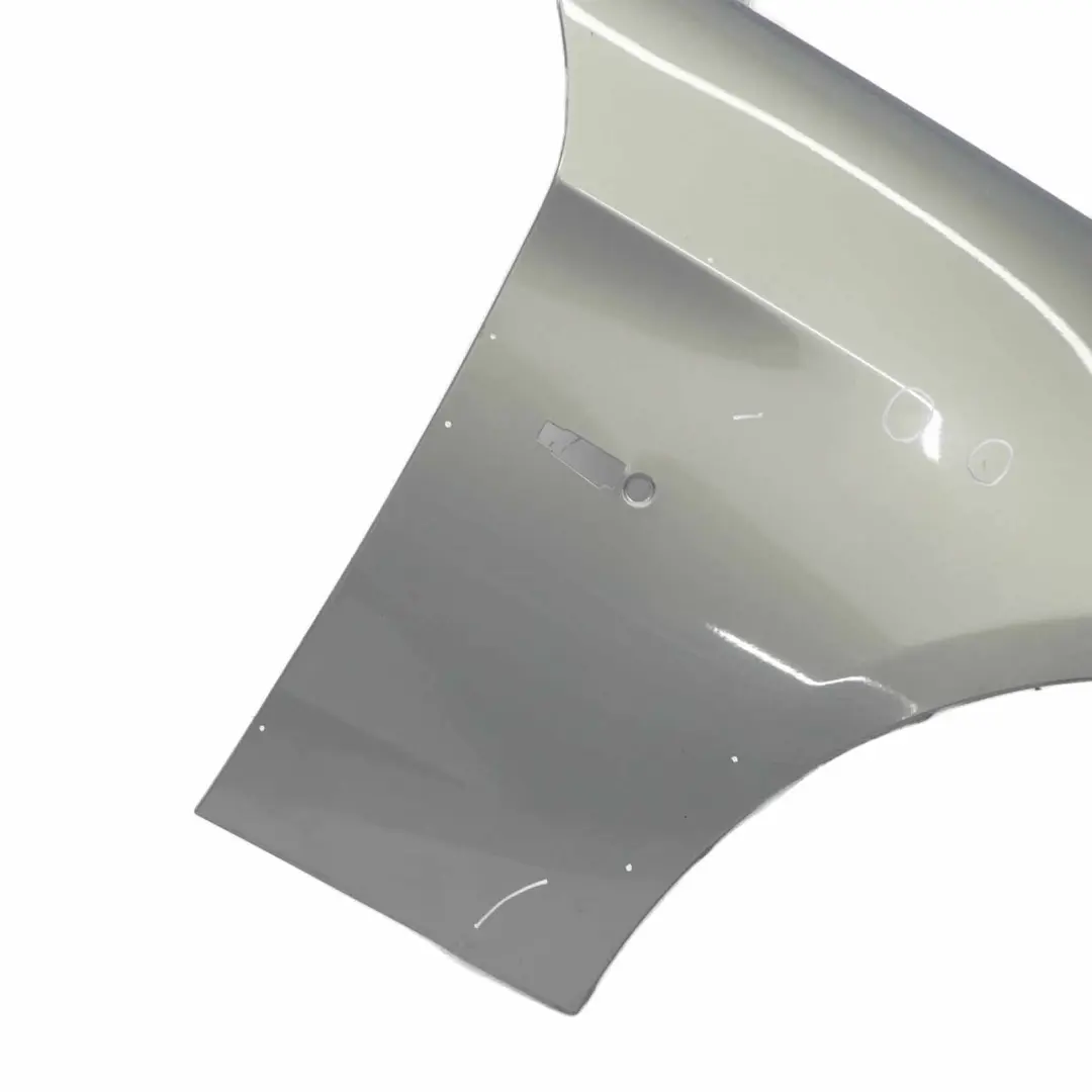 Seitenwand Vorne Rechts Kotflügel Arktis Metallic - A34 für BMW E90 E91 mit Teilenummer 7135680 BMW E90 E91 Seitenwand Vorne Rechts Kotflügel Arktis Metallic - A34 - SKU 7135680-AM1 - Teilenummer 7135680