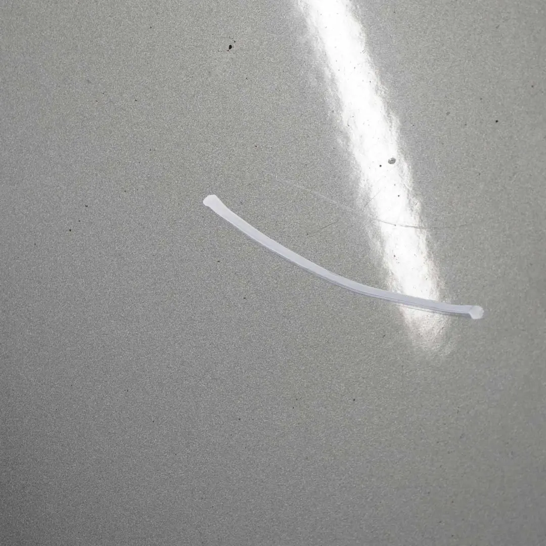 Pannello laterale anteriore destro Parafango Ala Arktis Metallic A34 per BMW E90 E91 con numero di parte 7135680 BMW E90 E91 Pannello laterale anteriore destro Parafango Ala Arktis Metallic A34 - SKU 7135680-AM1 - Numero di parte 7135680