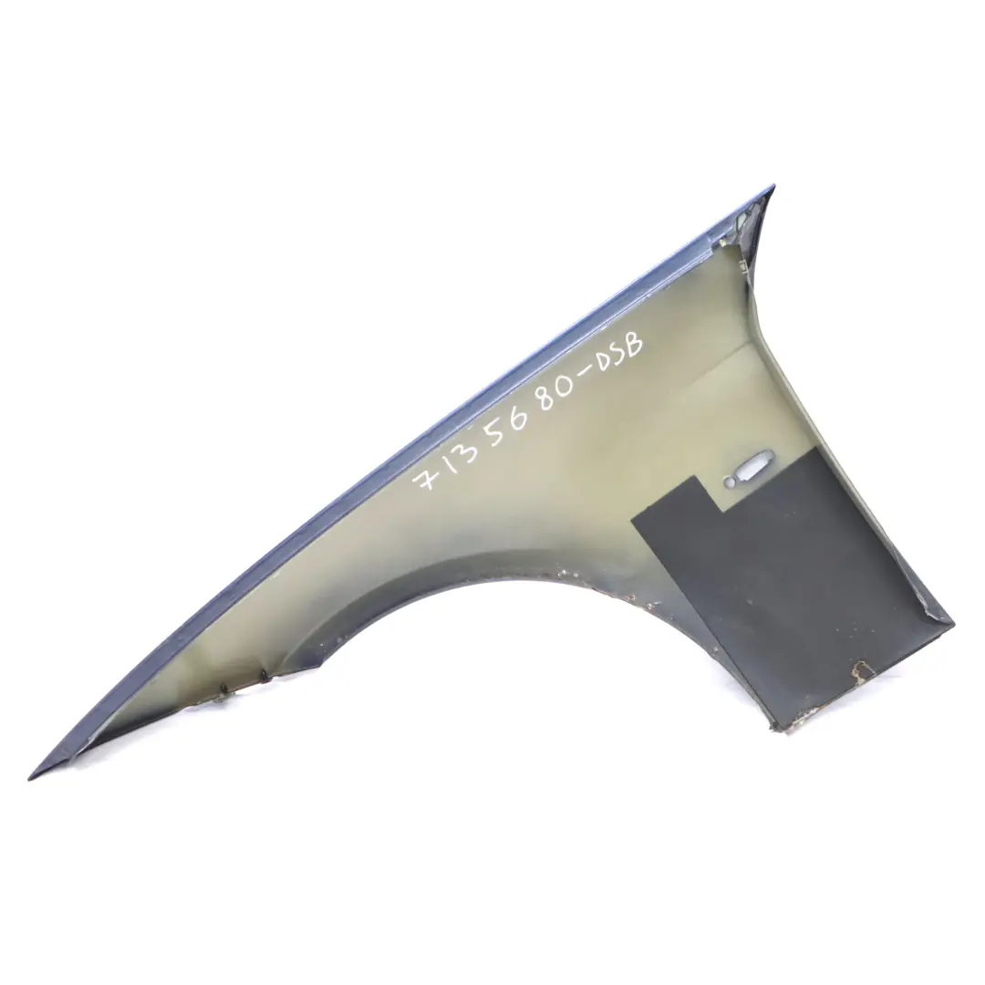 Pannello laterale parafango anteriore destra Tiefseeblau Blu - A76 per BMW E90 E91 con numero di parte 7135680 BMW E90 E91 Pannello laterale parafango anteriore destra Tiefseeblau Blu - A76 - SKU 7135680-DSB - Numero di parte 7135680