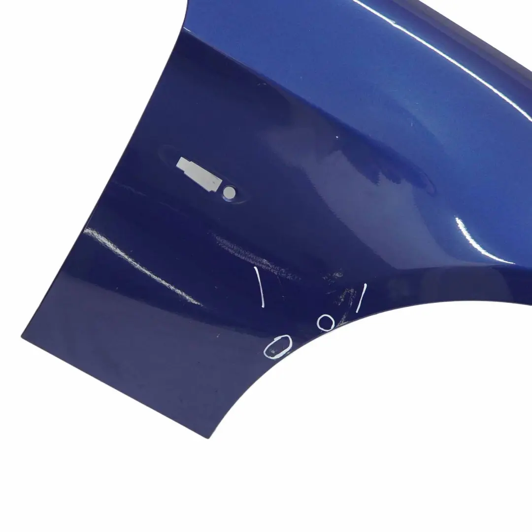 BMW E90 Błotnik Prawy Przód Le Mans Blau - 381 - SKU 7135680-LMB1 - Numer Części 7135680