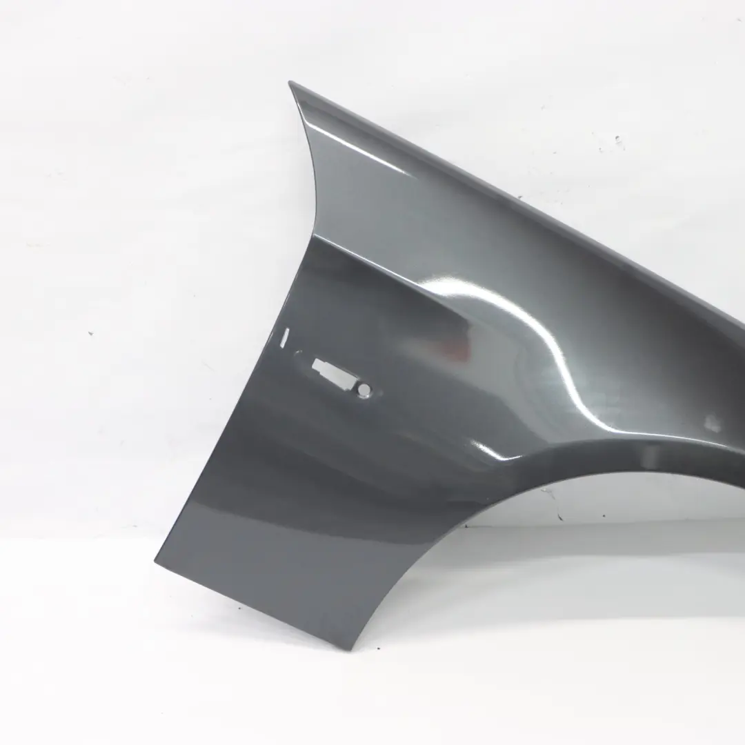 Błotnik Prawy Sparkling Graphite - A22 BMW E90 E91 - SKU 7135680-SG3 - Numer Części 7135680