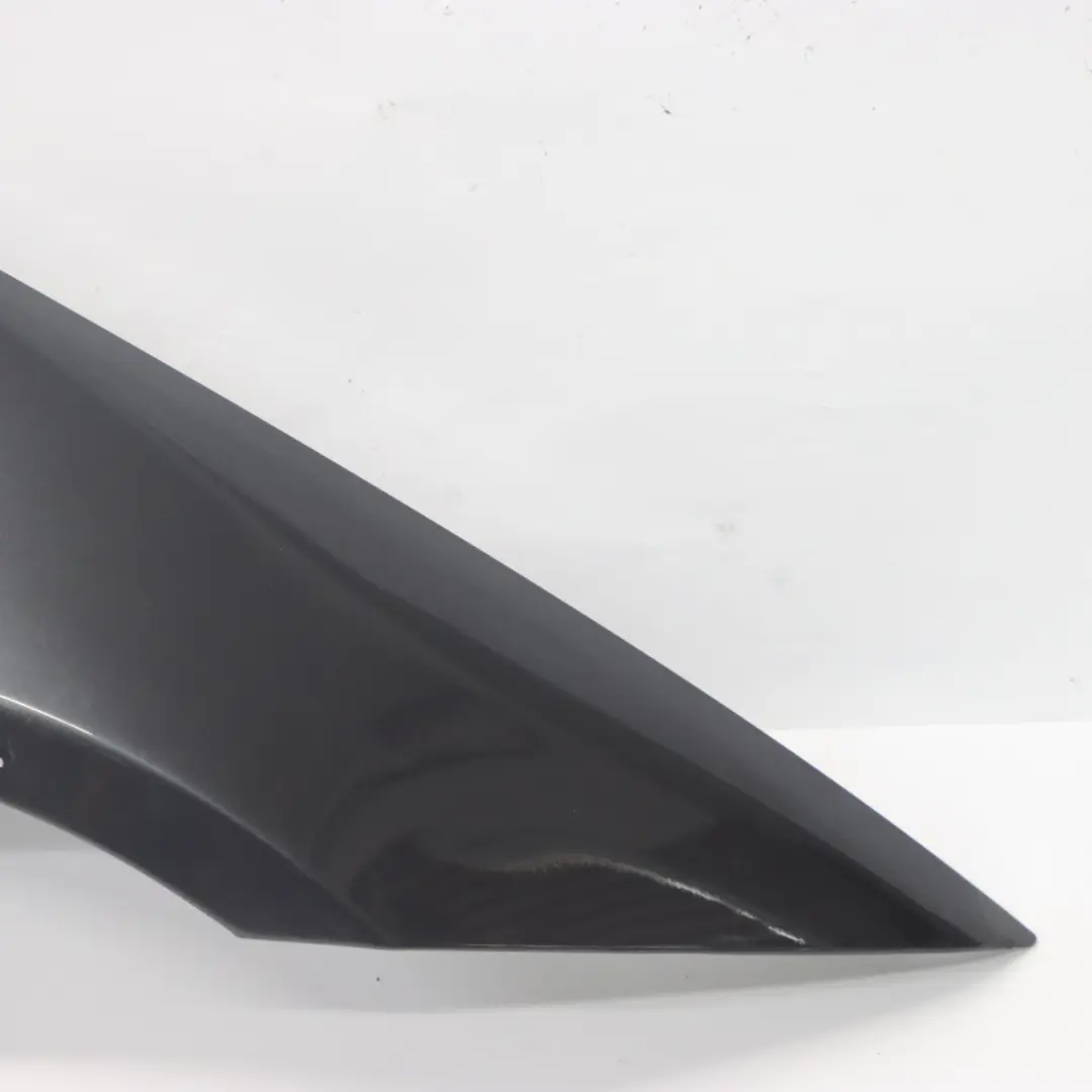 Panel Lateral Guardabarros Delantero Derecho Sparkling Graphite A22 para BMW E90 E91 con número de pieza 7135680 BMW E90 E91 Panel Lateral Guardabarros Delantero Derecho Sparkling Graphite A22 - SKU 7135680-SG3 - Número de pieza 7135680