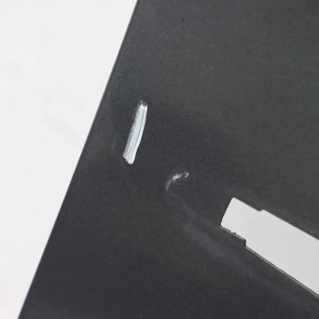 Panel Lateral Guardabarros Delantero Derecho Sparkling Graphite A22 para BMW E90 E91 con número de pieza 7135680 BMW E90 E91 Panel Lateral Guardabarros Delantero Derecho Sparkling Graphite A22 - SKU 7135680-SG3 - Número de pieza 7135680